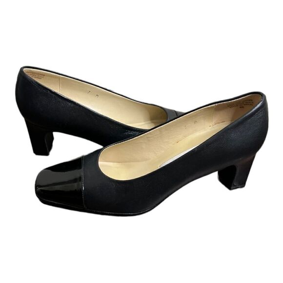 ETIENNE AIGNER Black Pump Heels. Made in Spain. Size 7 - Picture 1 of 8